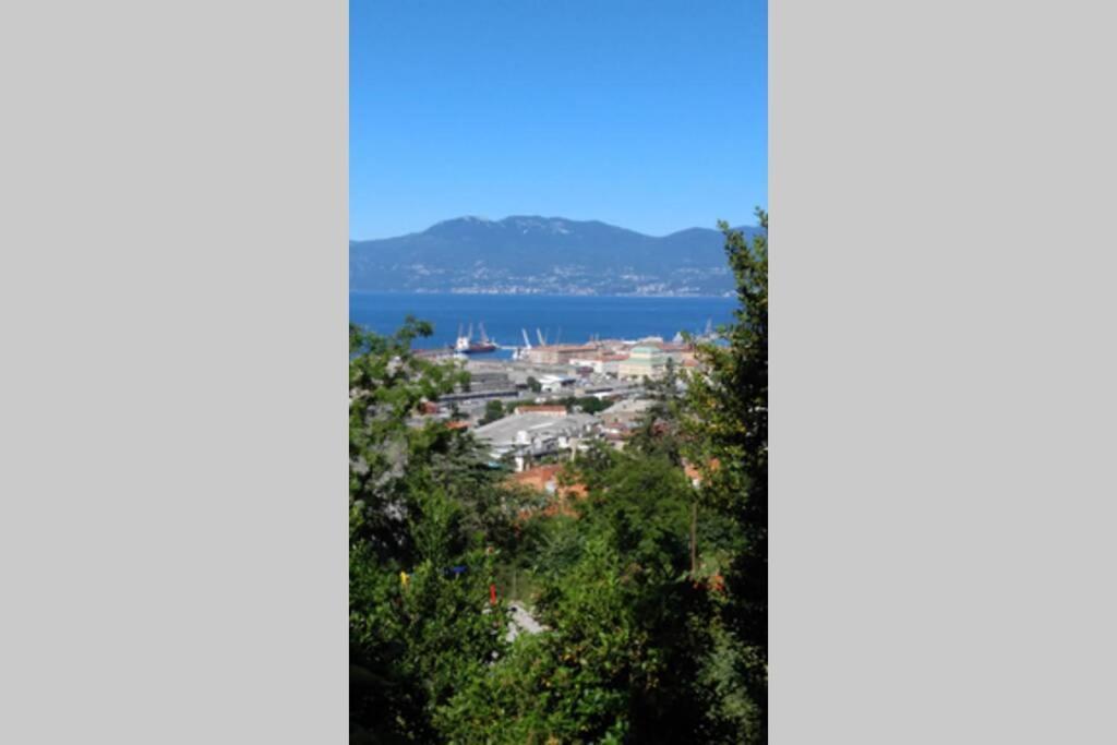 Fast Friend - Cozy Apartment In The Center With Private Garage Rijeka Extérieur photo